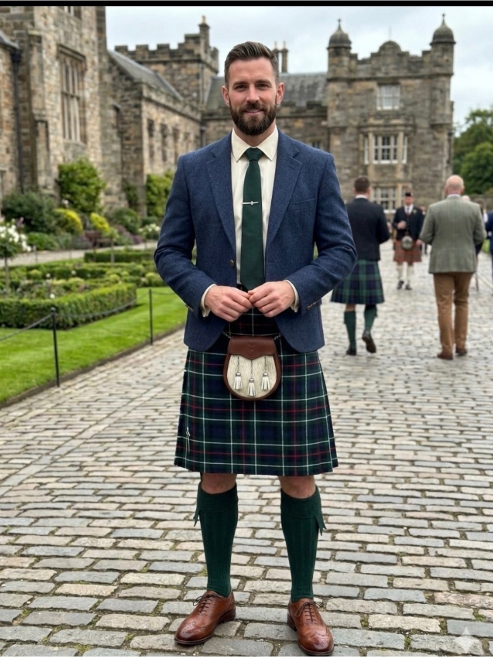 Scottish Highland Traditional Men's Woven Tartan Plaid Pleated Swing Kilt 50